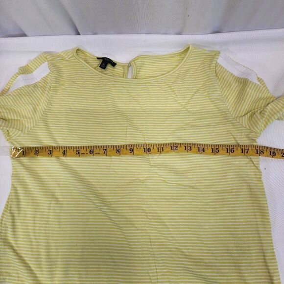 Talbots Petites Striped Yellow and White Shirt Size Medium Petite I9 - Picture 4 of 6